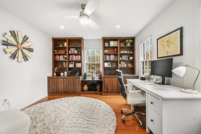 Photo - 395 Thayer Pond Rd