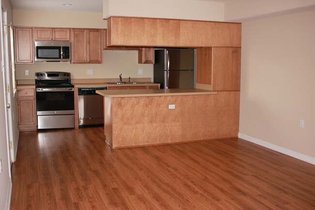 Photo - 6254-6256 Bellaire Dr