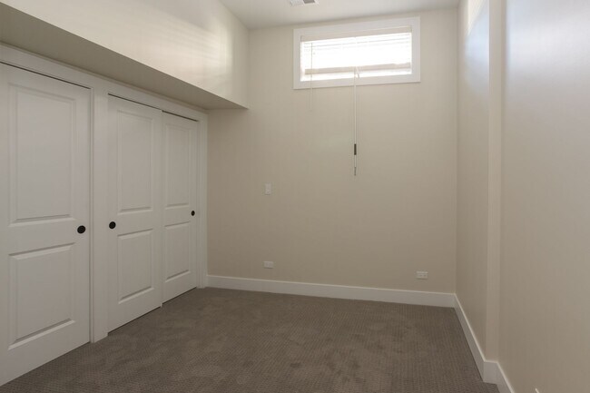 Photo - 3358 N Sheffield Ave