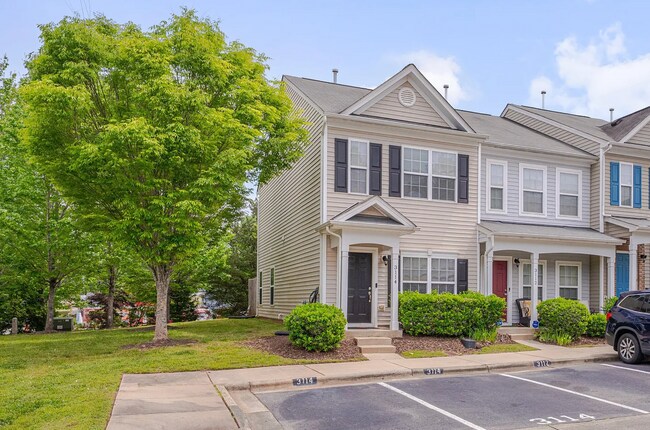 Photo - Cozy End-Unit Townhome – Prime Durham Location