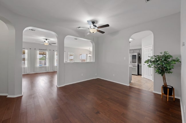 Photo - 1500 Lochaline Loop