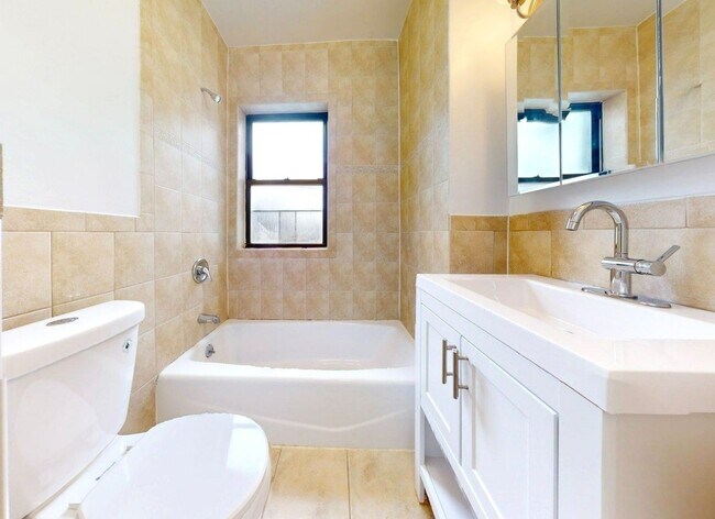 Photo - Carmine Street Unit 6A