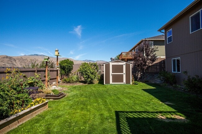 Photo - 3950 NE Vista del Rey Dr Unit B