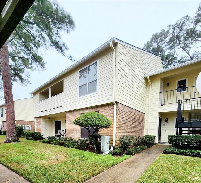 Building Photo - 14515 Wunderlich Dr Unit 1002 Rental