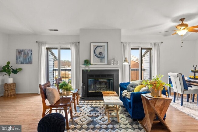 Building Photo - 1119 Castle Harbor Way Unit 1119