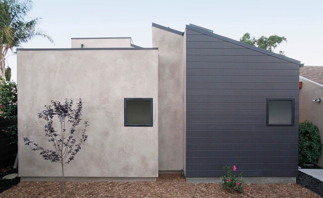 Photo - 6345 Babcock Ave