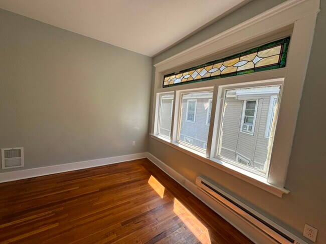 31 Blake St Unit 2