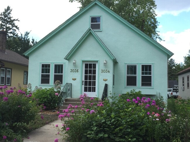 Building Photo - 3036 37th Ave S Unit 3036