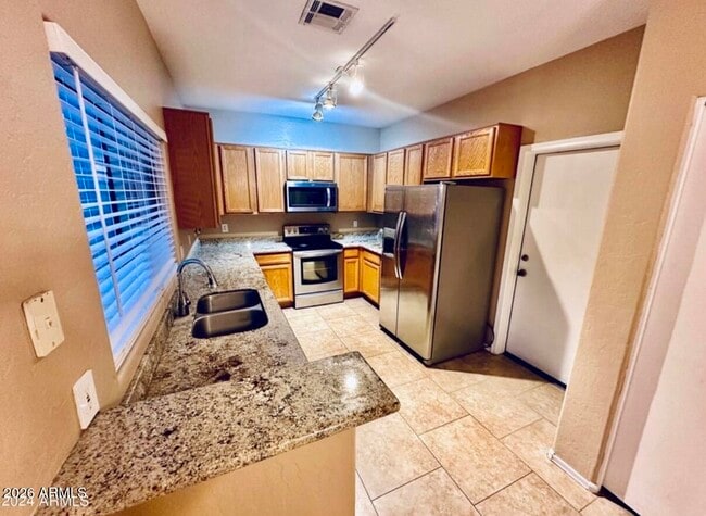 Photo - 2027 E University Dr