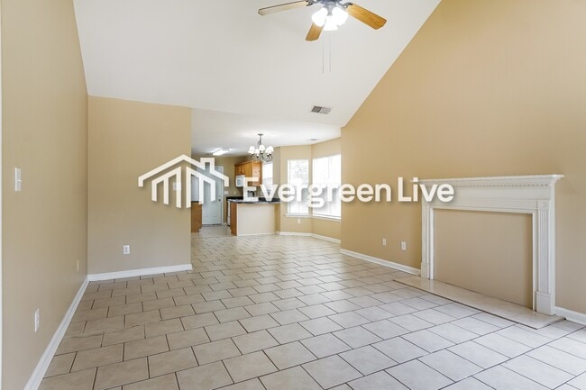 Photo - 120 Carrington Ln