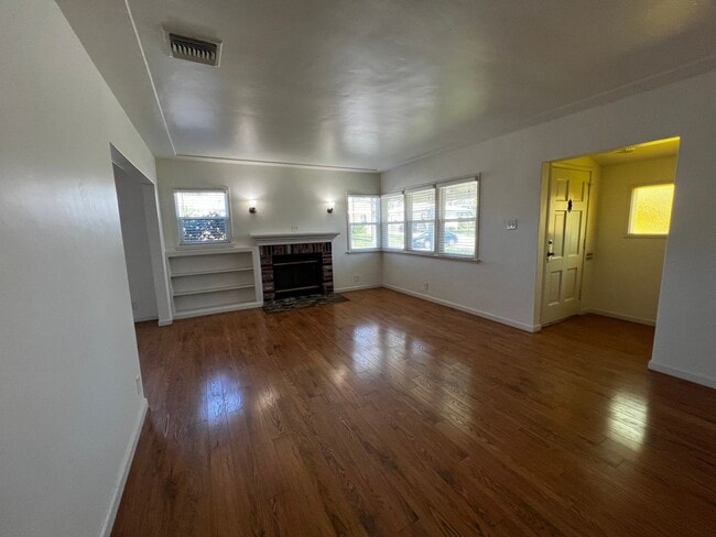 Photo - 3 Bedroom 1 Bath House for Rent in Whittier