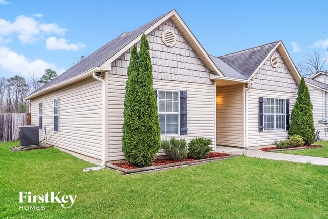 Photo - 243 Davis Dr