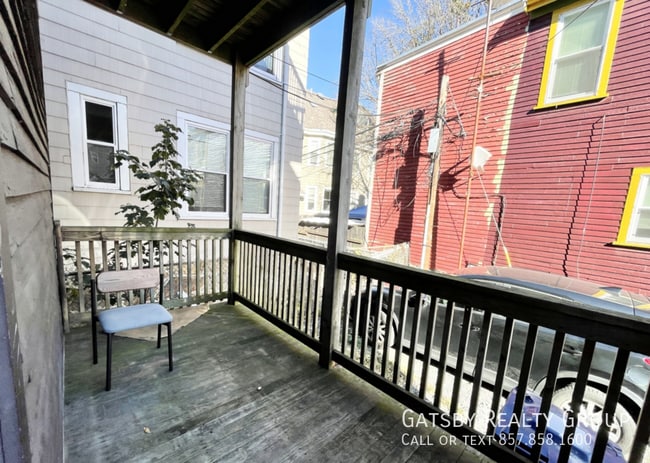 Photo - 35 Hillside St Unit 1R