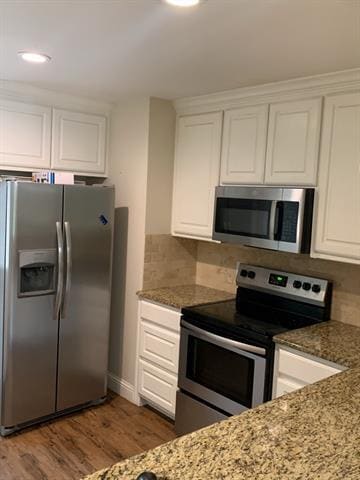 Photo - 921 W Day St