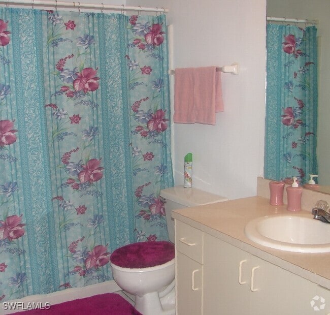 Building Photo - 4210 Looking Glass Ln Unit 4210 Rental