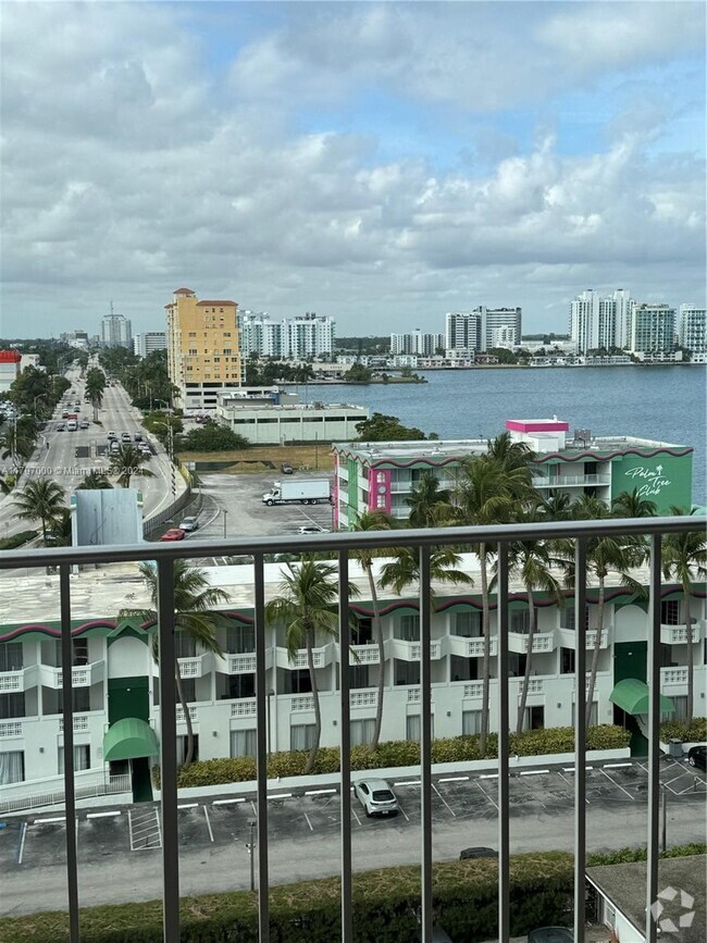 Building Photo - 1865 79th Street Causeway Unit 10L Rental