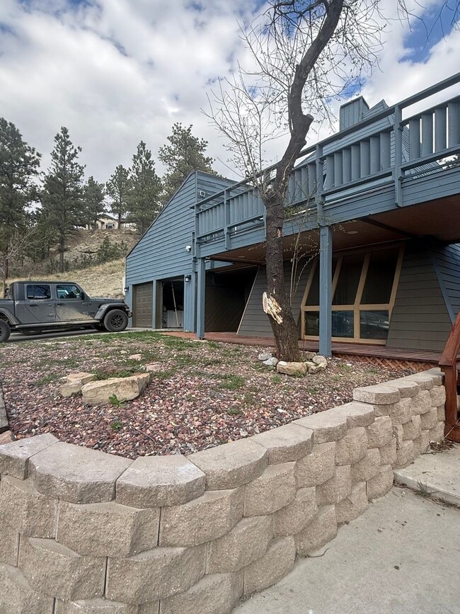 Building Photo - Secluded 3-Bed Retreat on 2.36 Acres with Sauna, Views & 2-Car Garage