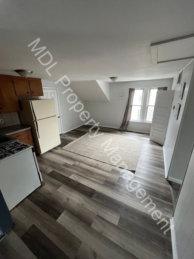 Photo - 2634 N Michigan Ave Unit 3