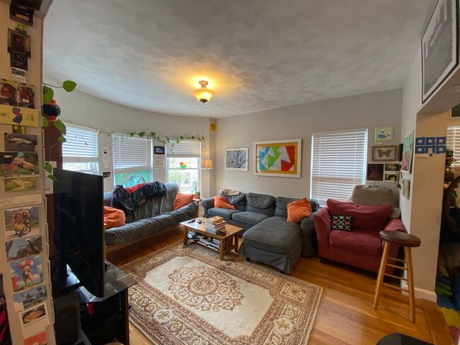 Photo - 1433 Cambridge St Unit 1