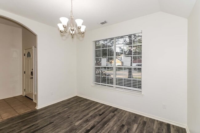 Photo - 5114 Forest Sage Ln