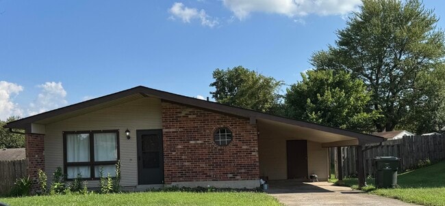 Building Photo - 222 Valley Forge Ct Rental