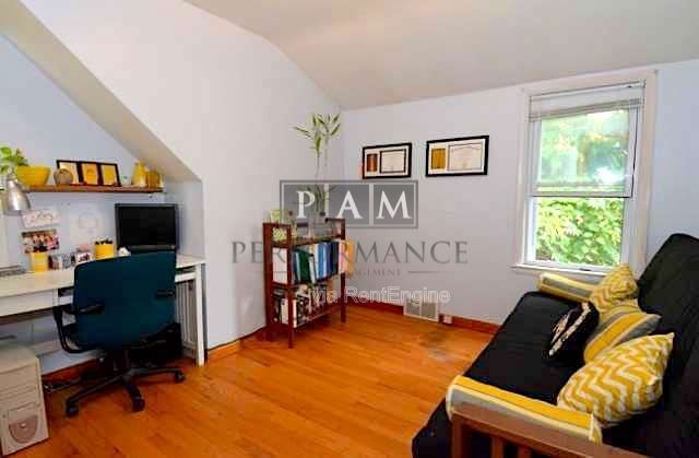 Photo - 6747 Hillside Ln
