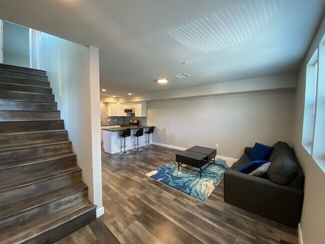 Building Photo - The Cascades Rental