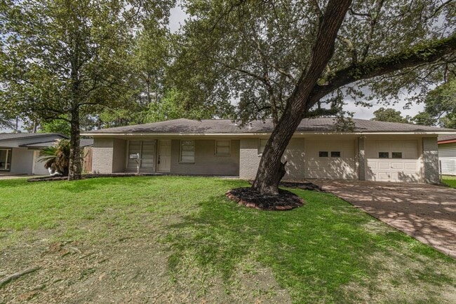 Photo - 1509 N San Jacinto St House