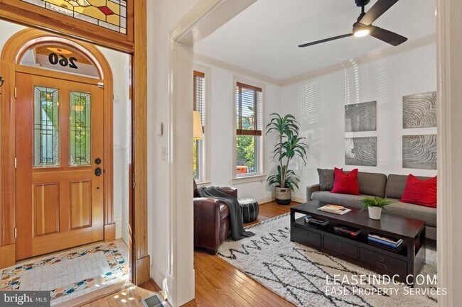 Photo - 260 15th St SE