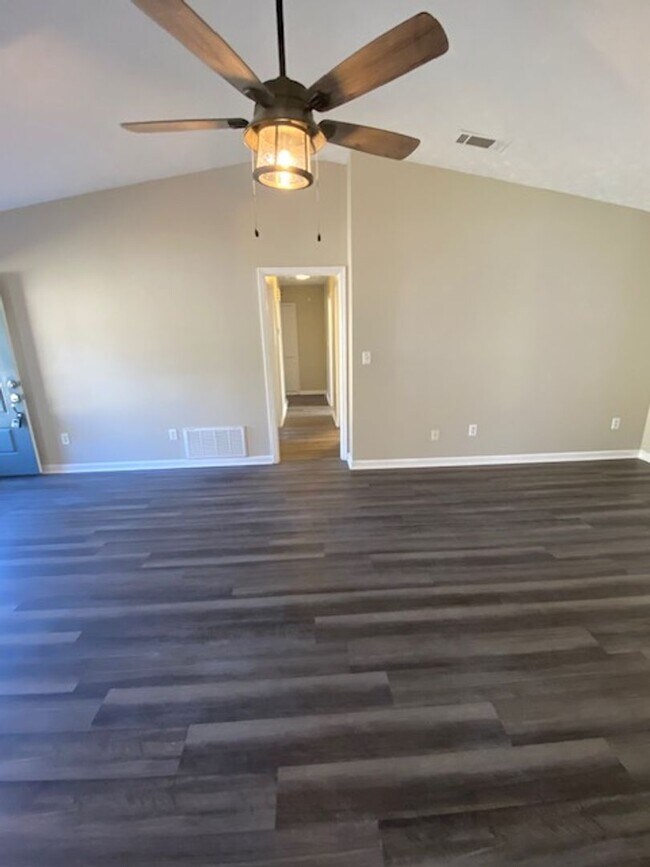 Photo - A Quiet Location, $200 Move-N-Special