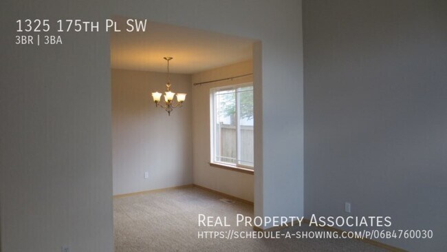 Photo - 1325 175th Pl SW