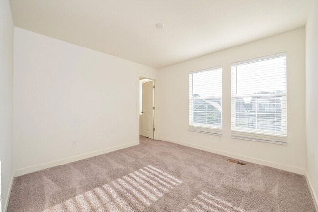 Photo - 6325 Stablecross Trl