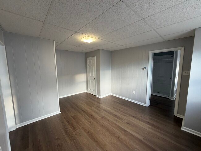300-306 W Main St