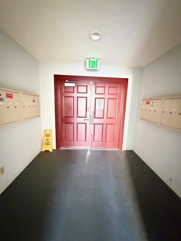 941 Elm Ave Unit 9
