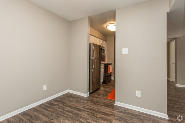 Área de comedor - Calder Square Apartments