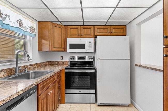 Photo - 9855 Sandalfoot Blvd Unidad 305