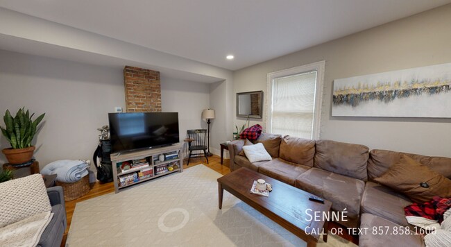 Building Photo - 14R Mt Auburn St Unit 14 Rental