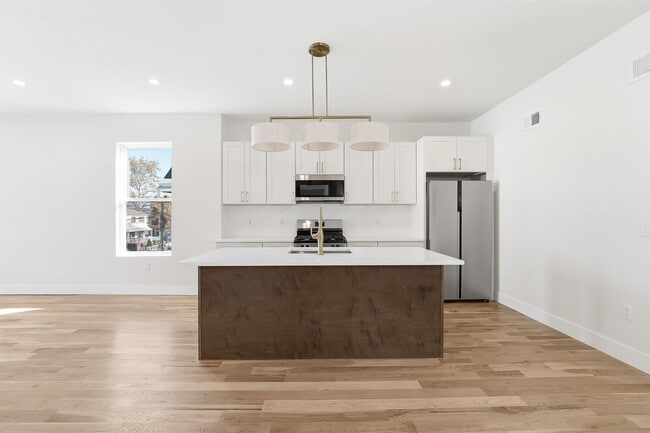 Photo - 25 Lembeck Ave Unit 2