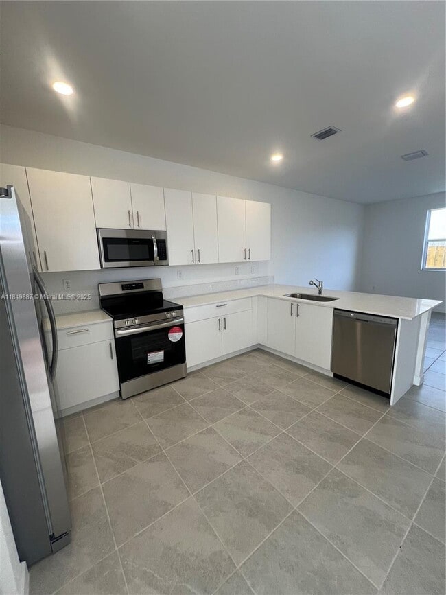 Photo - 2463 SE 29th St