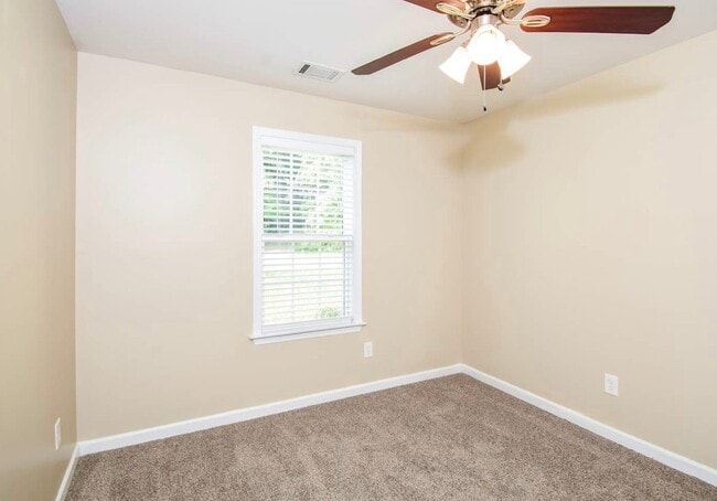 Photo - 465 Hunnicutt Rd SE