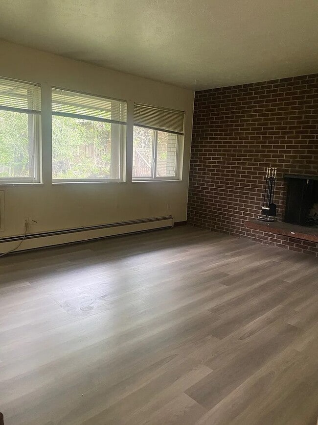 Photo - Charming 2Br/1Ba Apartment in Quiet Boulde...