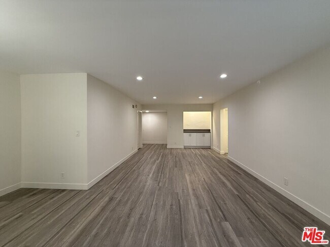 Photo - 1760 S Bentley Ave Unit 2