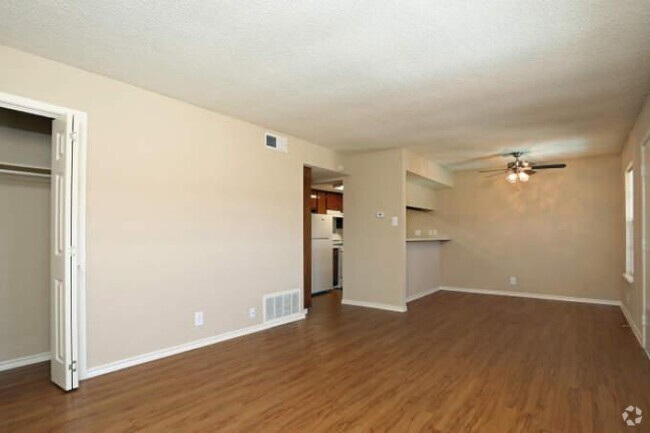 Building Photo - 2 bedroom in Austin TX 78752 Unit 2018 Rental