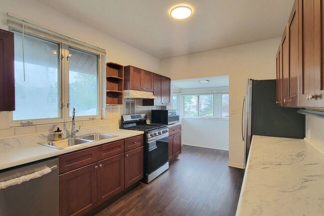 Photo - 86 E Fort Lee Rd Unit 2