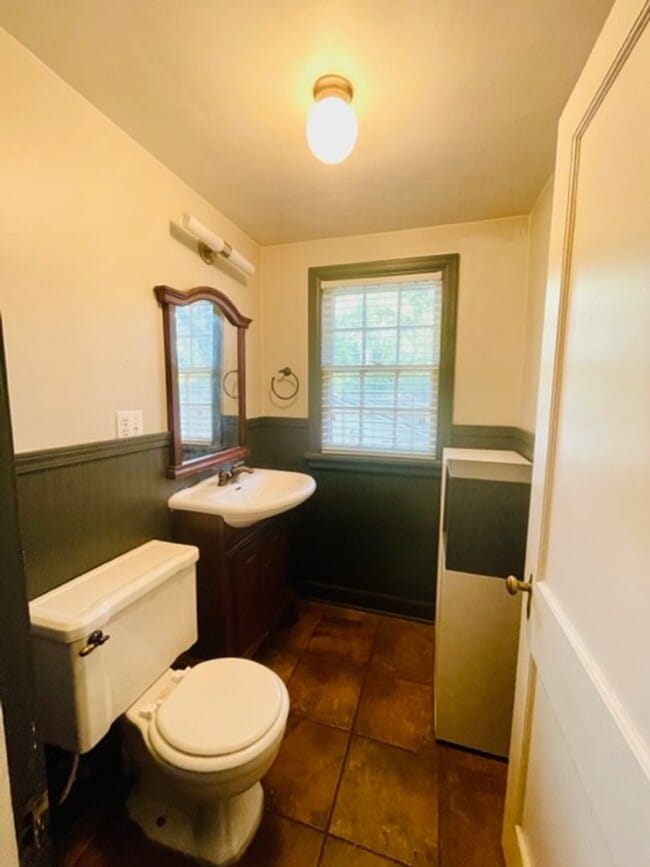 Photo - 01894 Unit 9 Sunset Main House