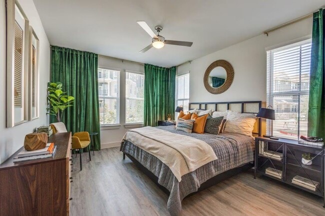 Photo - Limited-Time Incentive – Up to 6 Weeks Fre... Unit ABI