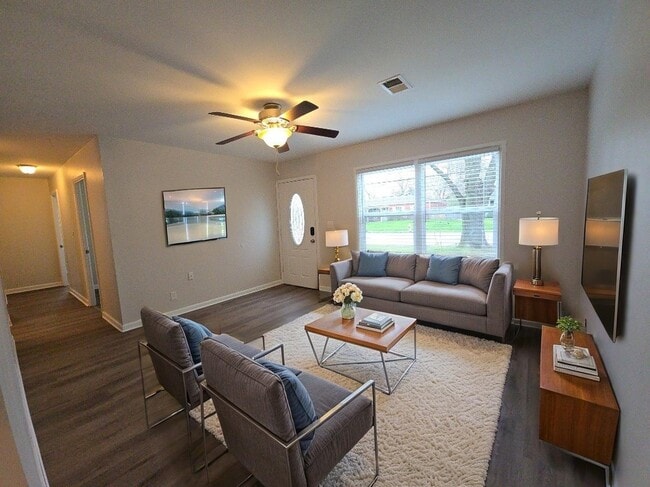 Photo - 981 Olympia Dr