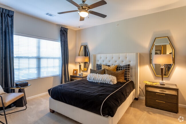 2 habitaciones, 2 baños, 1096 pies cuadrados, dormitorio principal - Davies Ranch