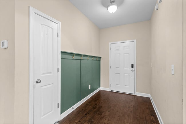 Photo - 518 New Hanover Trl