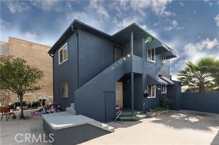 Building Photo - 13412 Halldale Ave Unit 1/2 , 6 Rental